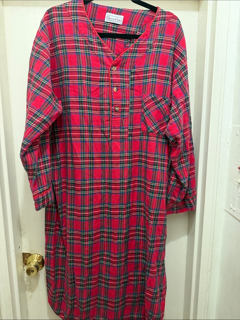 Oscar de la Renta Red Plaid Cotton Nightdress